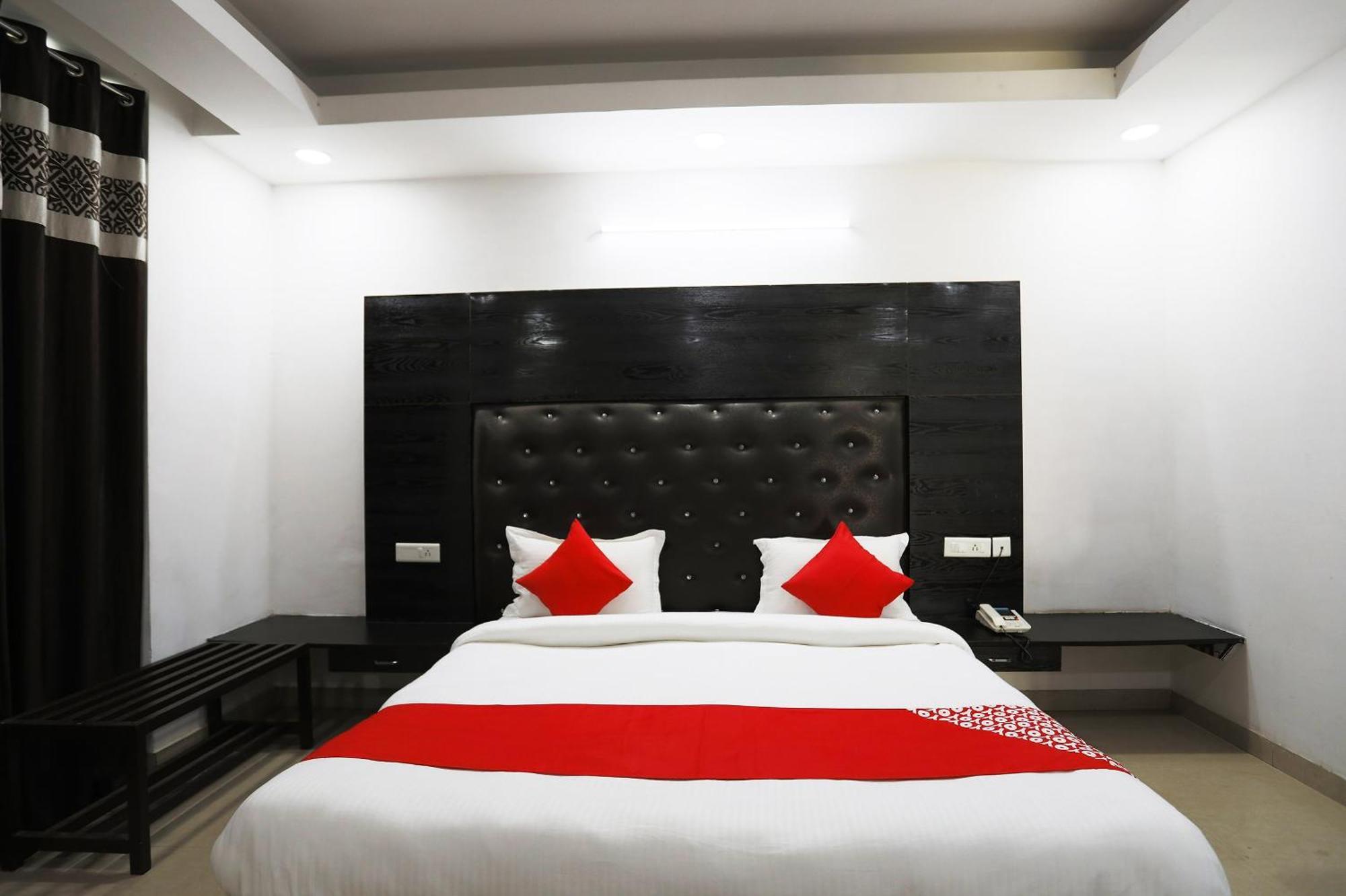 Super Collection O Tipsyy Inn 014 Gurgaon Luaran gambar